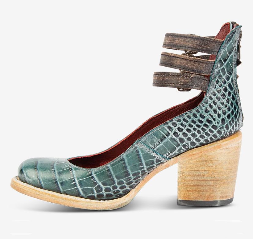 Ava | Vintage Pumps - Ciara & Fiona