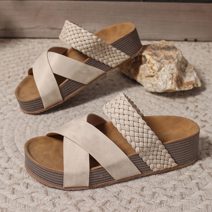Aira | Orthopedic Sandals With Style - Ciara & Fiona