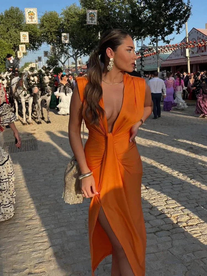 ALYSIA | Pleated Midi Dress with Elegant Flow - Ciara & Fiona