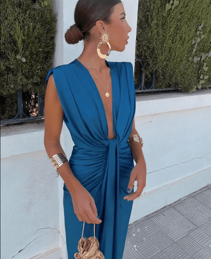 ALYSIA | Pleated Midi Dress with Elegant Flow - Ciara & Fiona
