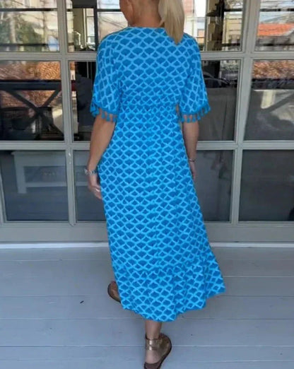 Ana | Comfortable Loose Fit V - Neck Midi Dress - Ciara & Fiona