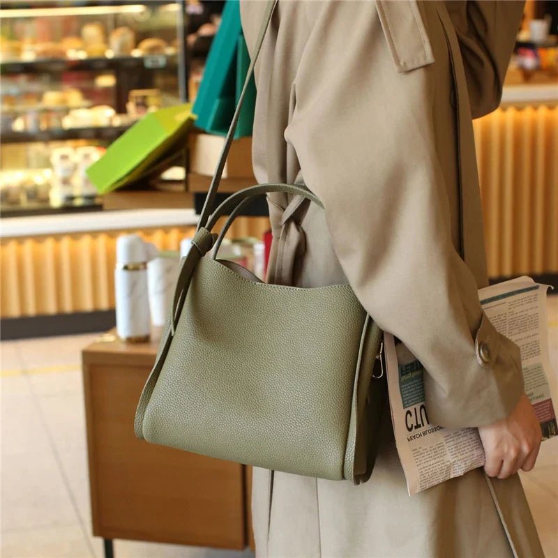 Anaïs Bucket - Ciara & Fiona