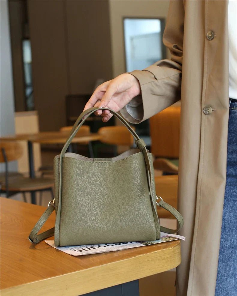 Anaïs Bucket - Ciara & Fiona