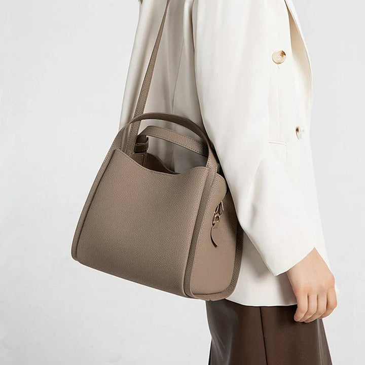 Anaïs Bucket - Ciara & Fiona