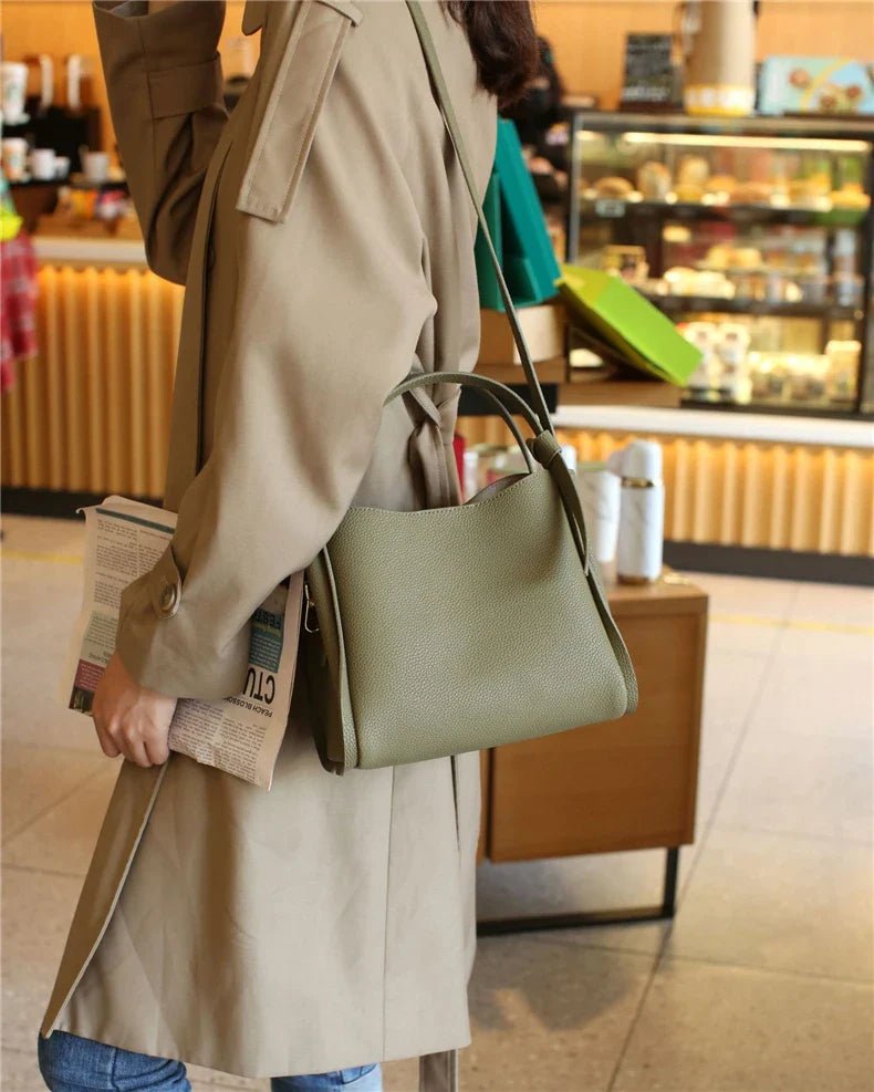 Anaïs Bucket - Ciara & Fiona