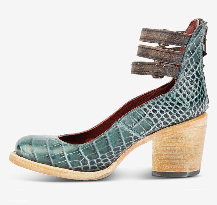 Ava | Vintage Pumps - Ciara & Fiona