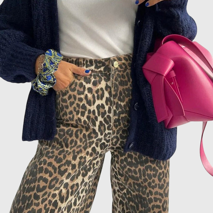 Chandra - Vintage Jeans with Leopard Print - Luna Hampton
