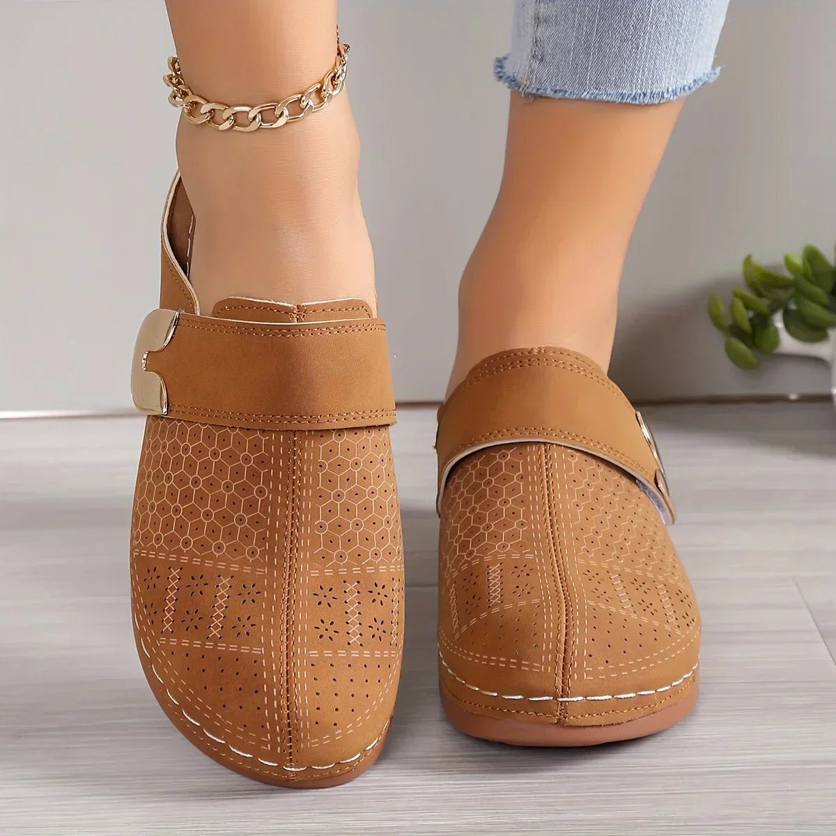 Chryssa | Chic Wedge Sandals for Women - Ciara & Fiona