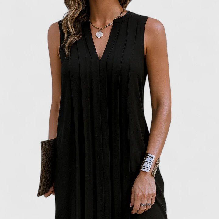 Clarhild™ | Elegant Flattering Dress with V - Neck - Luna Hampton