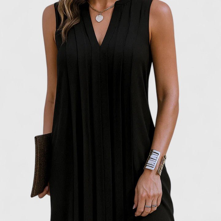 Clarhild™ | Elegant Flattering Dress with V - Neck - Luna Hampton