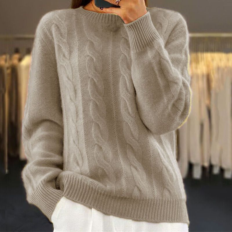 Cleo | Warm knitted sweater - Ciara & Fiona