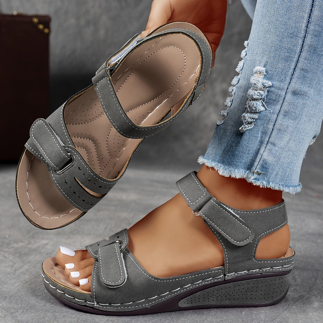 Corelie | Trendy Orthopedic Sandals - Ciara & Fiona