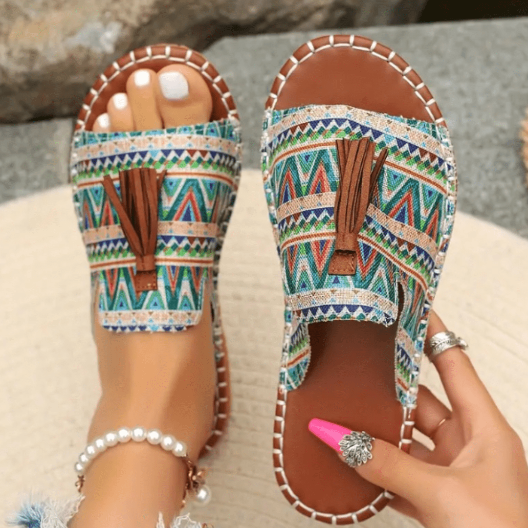 Elianne | Comfortable Flat Sandals - Ciara & Fiona
