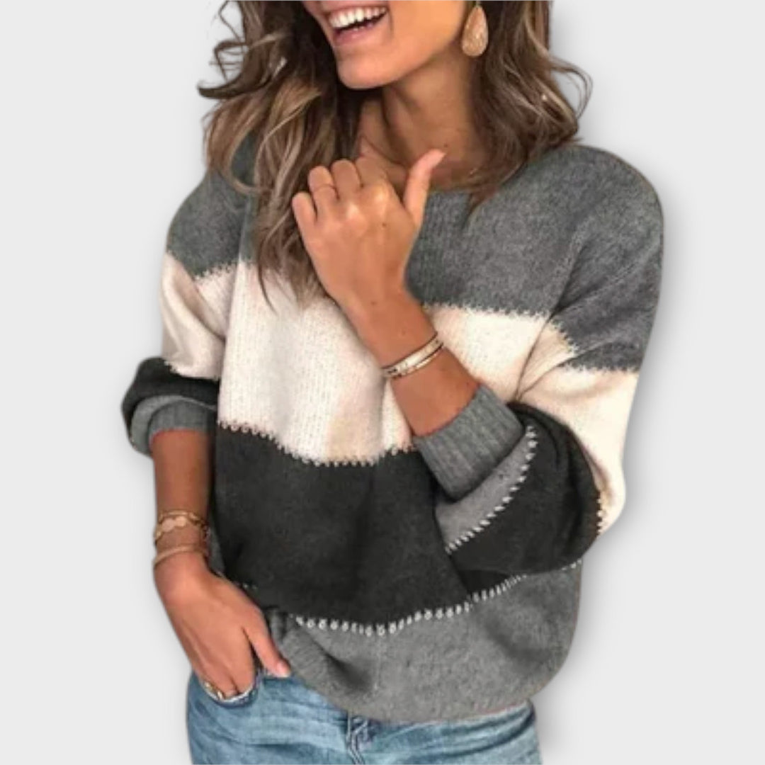Elisa - Relaxed & Comfy Sweater - Ciara & Fiona