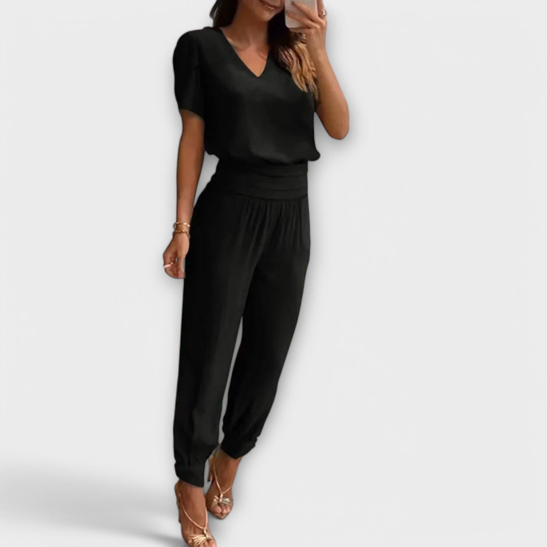 Irmelin – Elegant Set with Top and Pants - Luna Hampton