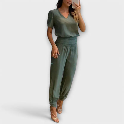 Irmelin – Elegant Set with Top and Pants - Luna Hampton