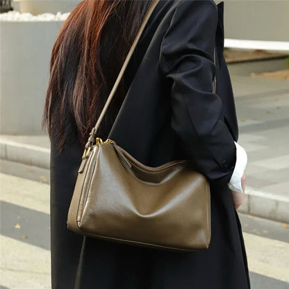 Isabella Shoulder - Ciara & Fiona