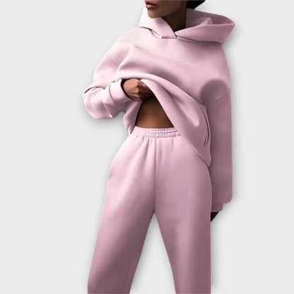 Kristine - Cozy Jogging Suit - Luna Hampton