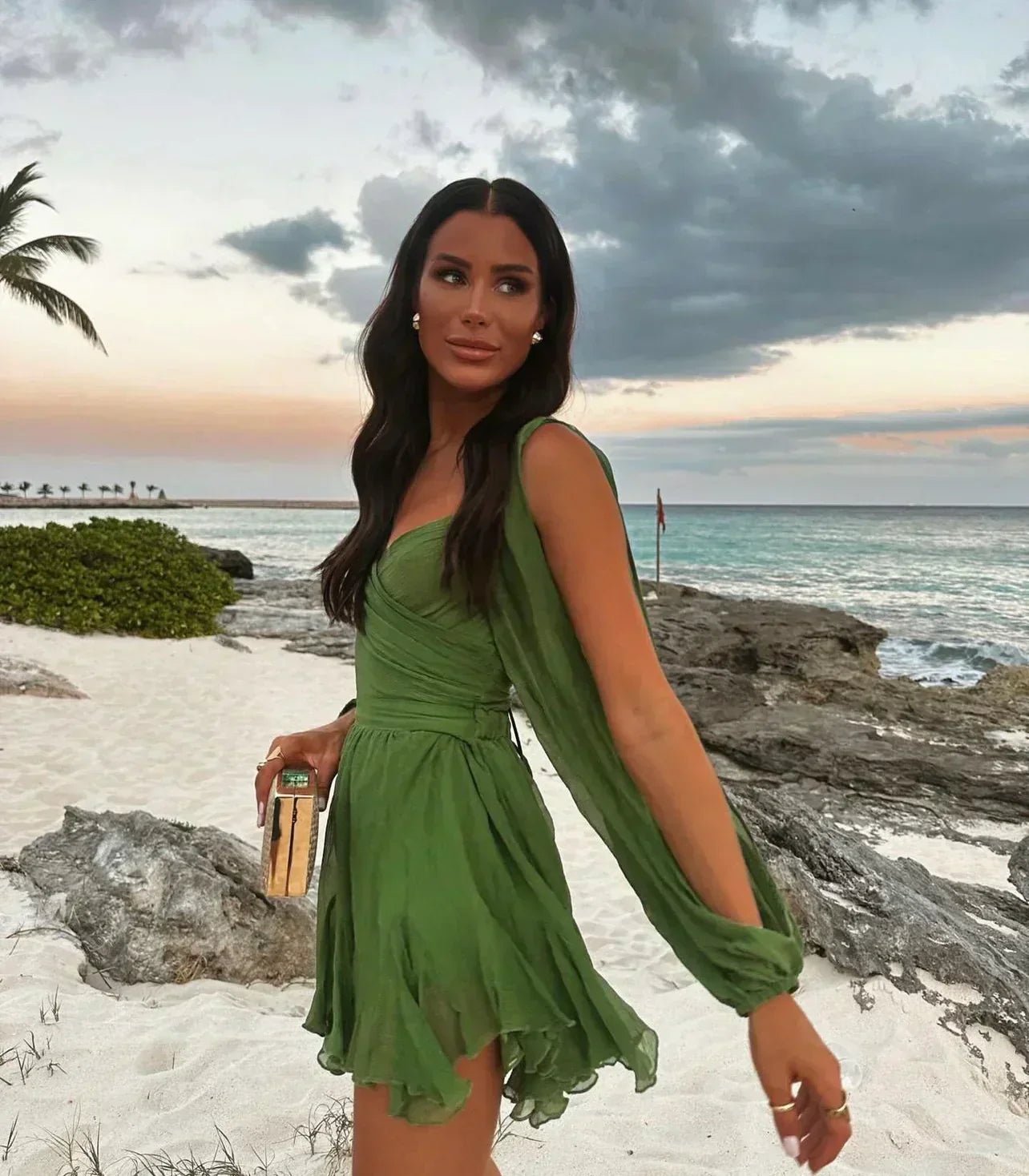 Lizzy | Chic and Elegant Mini Dress - Ciara & Fiona