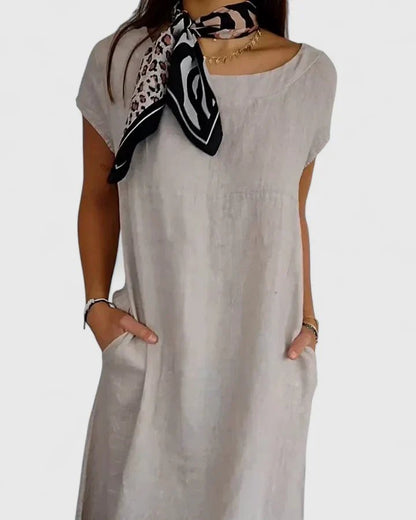 Meliyzah | Comfortable Dress - Luna Hampton