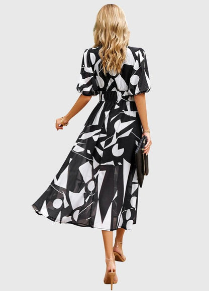 Merlin™ | Flattering Floral Midi Dress - Luna Hampton