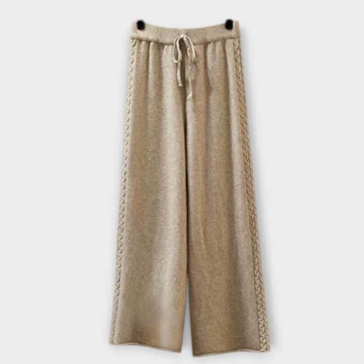 Olivia - Elegant Knit Set - Luna Hampton