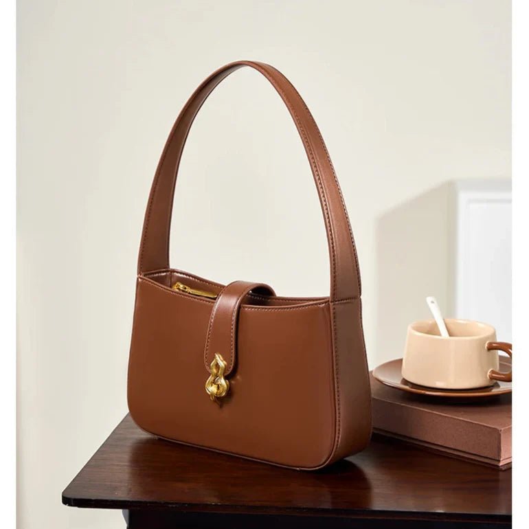 Oxford Street Hobo - Ciara & Fiona