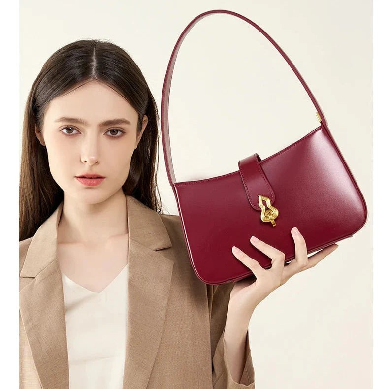 Oxford Street Hobo - Ciara & Fiona