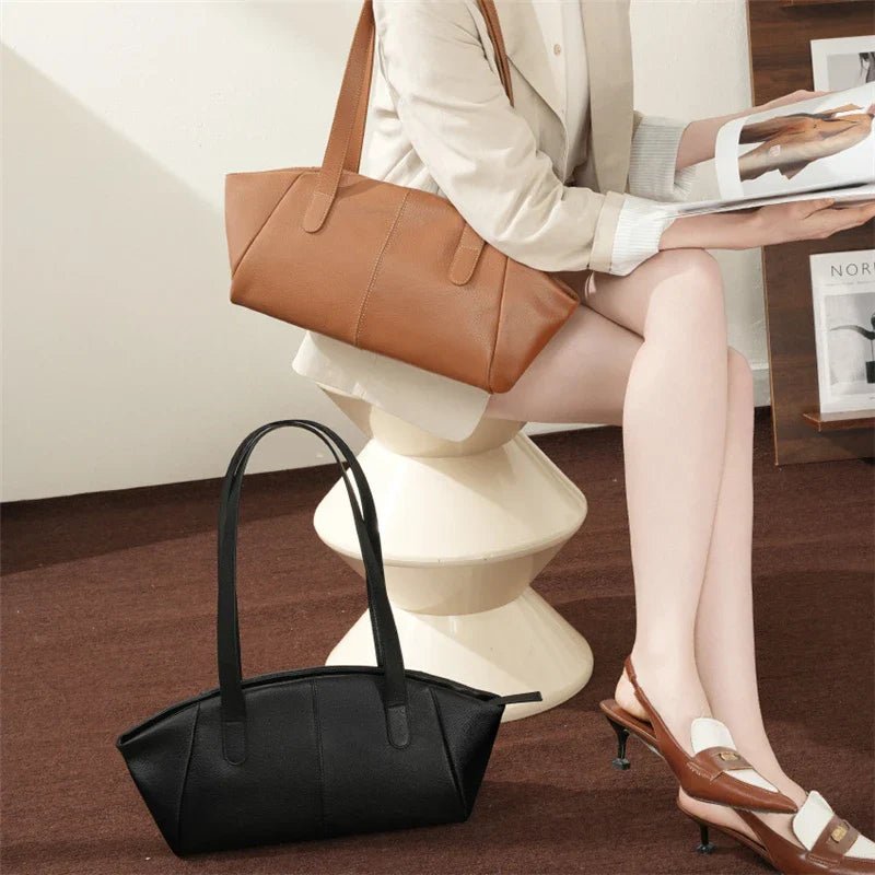 Regent Hobo - Ciara & Fiona