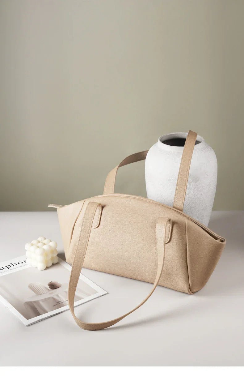 Regent Hobo - Ciara & Fiona