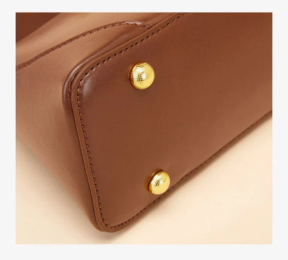 Regent Street Shopper - Ciara & Fiona