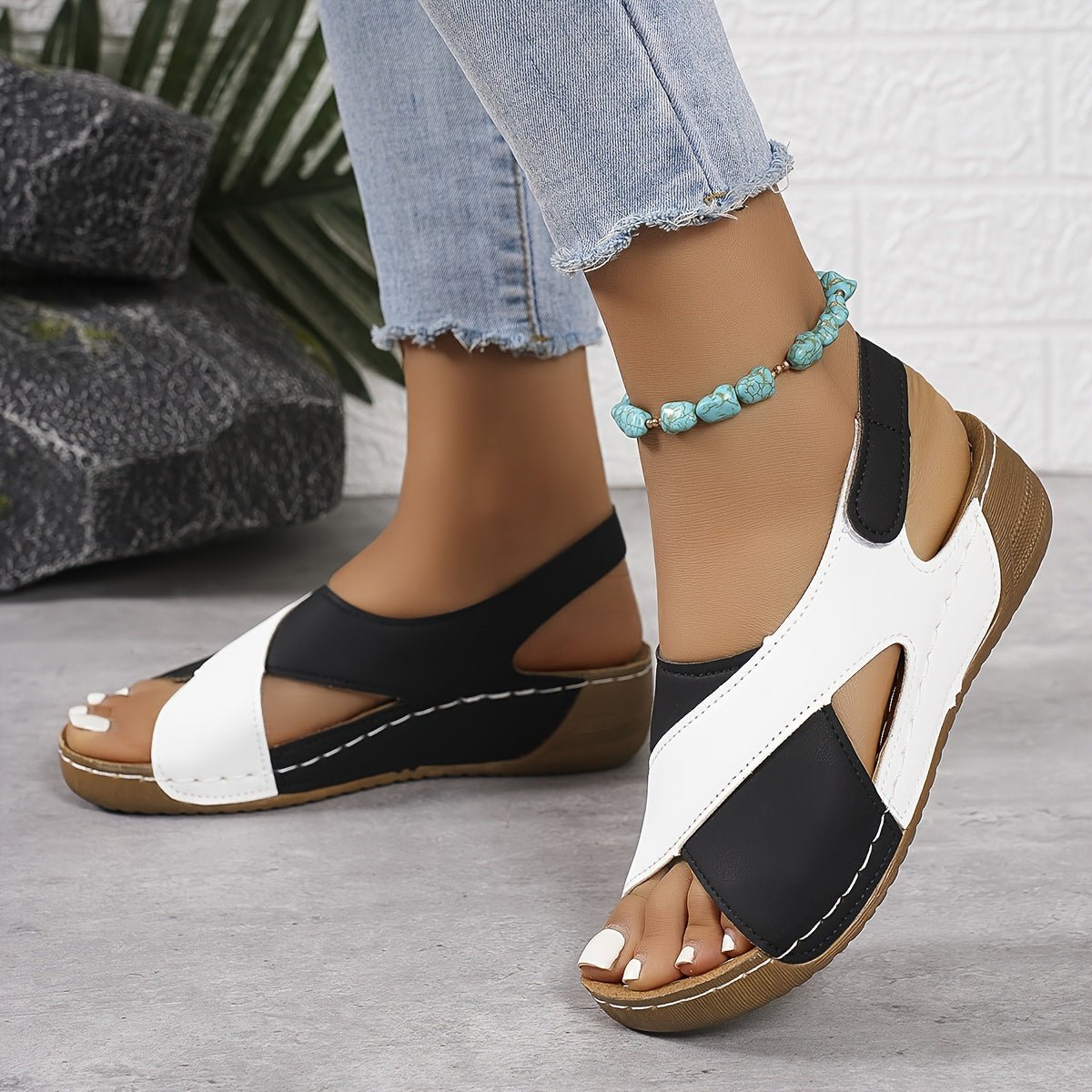 Sasha | Comfortable Orthopedic Sandals - Ciara & Fiona