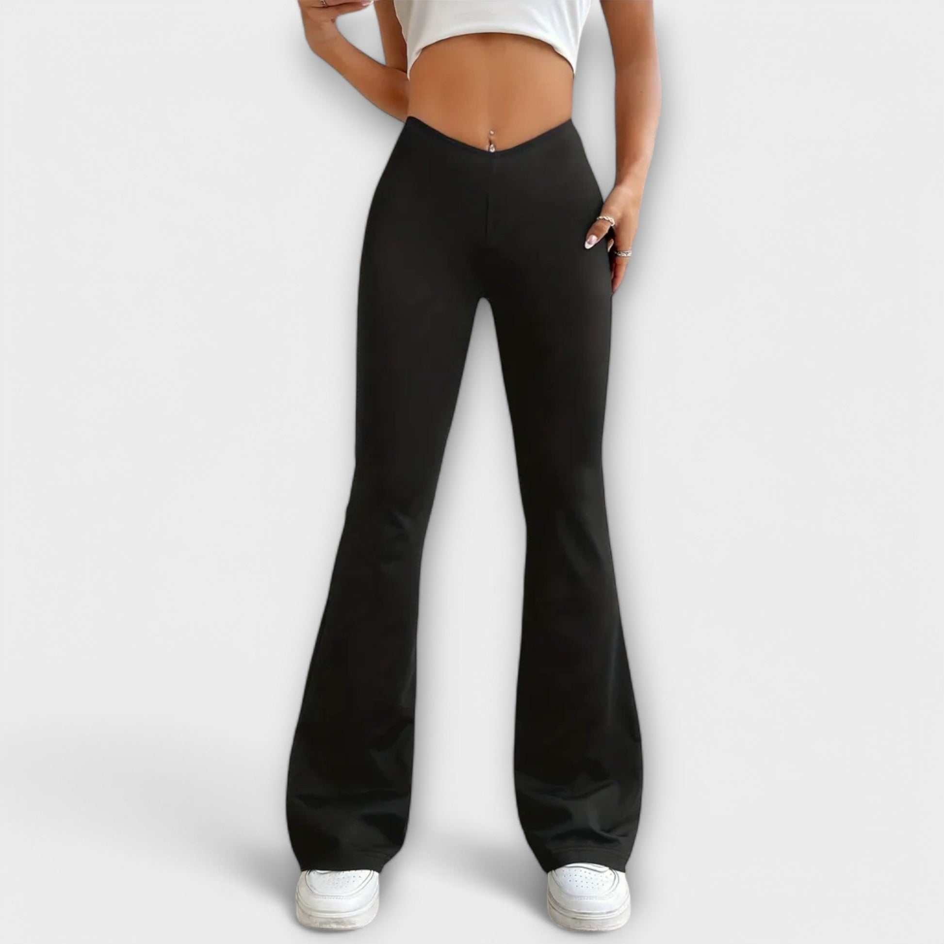 Serena - Relaxed Pants with Flared Leg - Luna Hampton