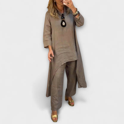 Tabea - Linen Suit with Round Neckline - Luna Hampton