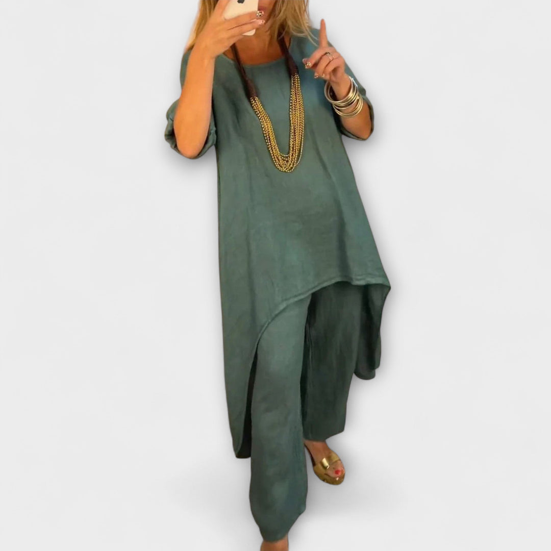 Tabea - Linen Suit with Round Neckline - Luna Hampton