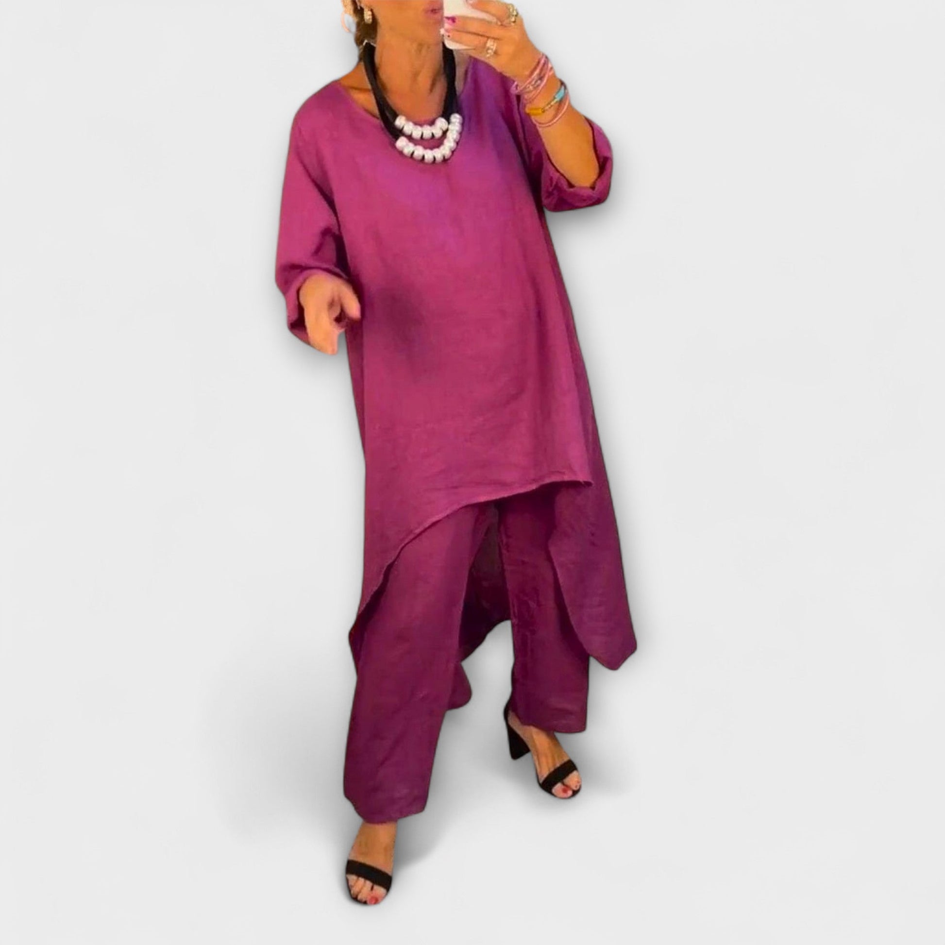 Tabea - Linen Suit with Round Neckline - Luna Hampton