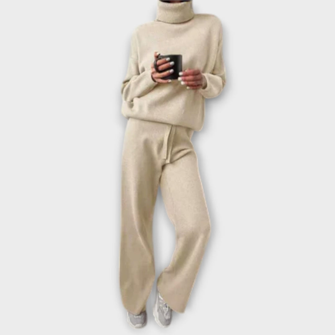 Theresa - Cozy Set - Luna Hampton