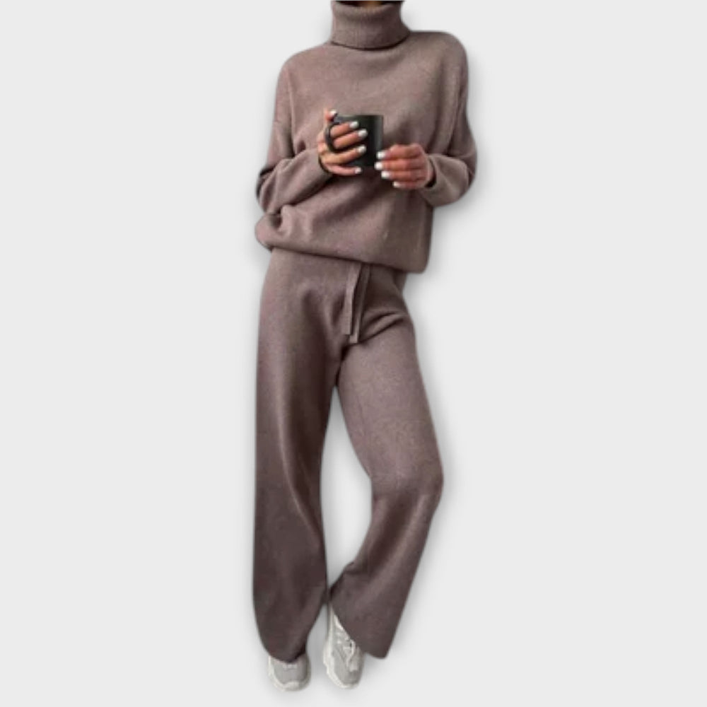 Theresa - Cozy Set - Luna Hampton