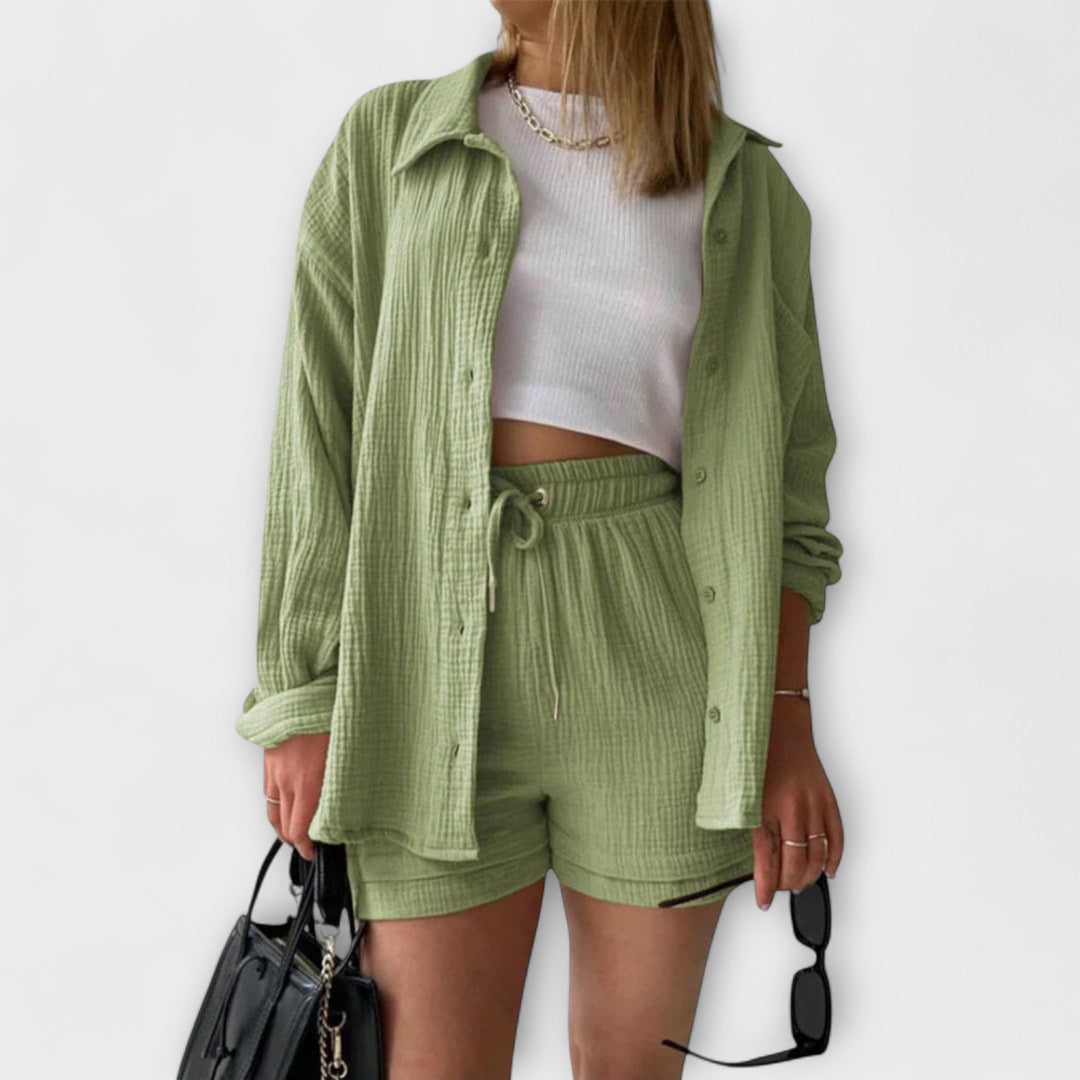 Victoria - Comfortable 2 - Piece Set - Luna Hampton