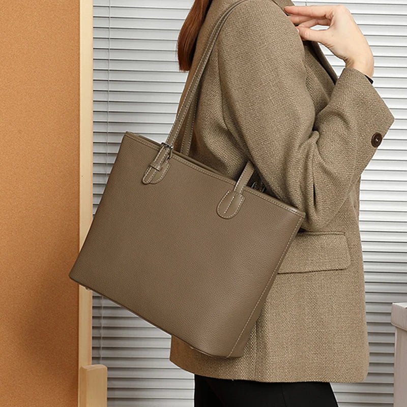 Vienna Luxe - Ciara & Fiona